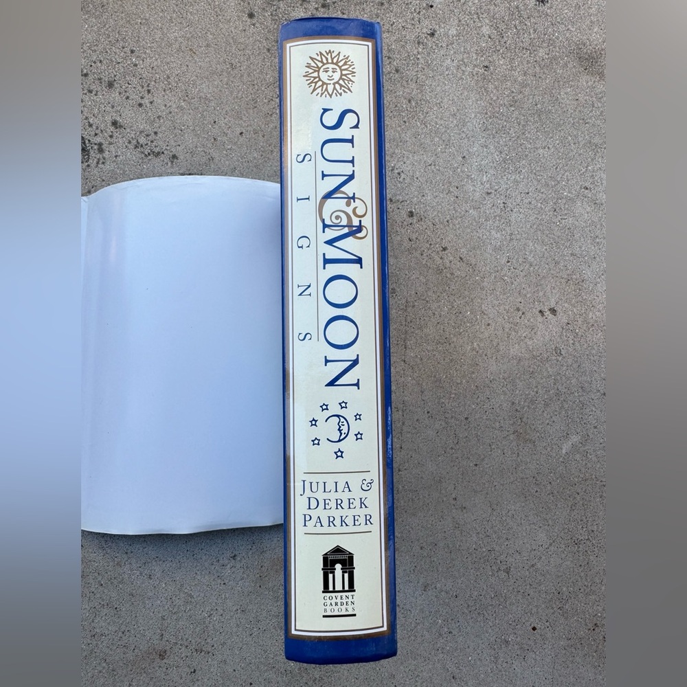 Hardcover “Sun And Moon Signs” Book by Julia & Derek Parker - Picture 7 of 8